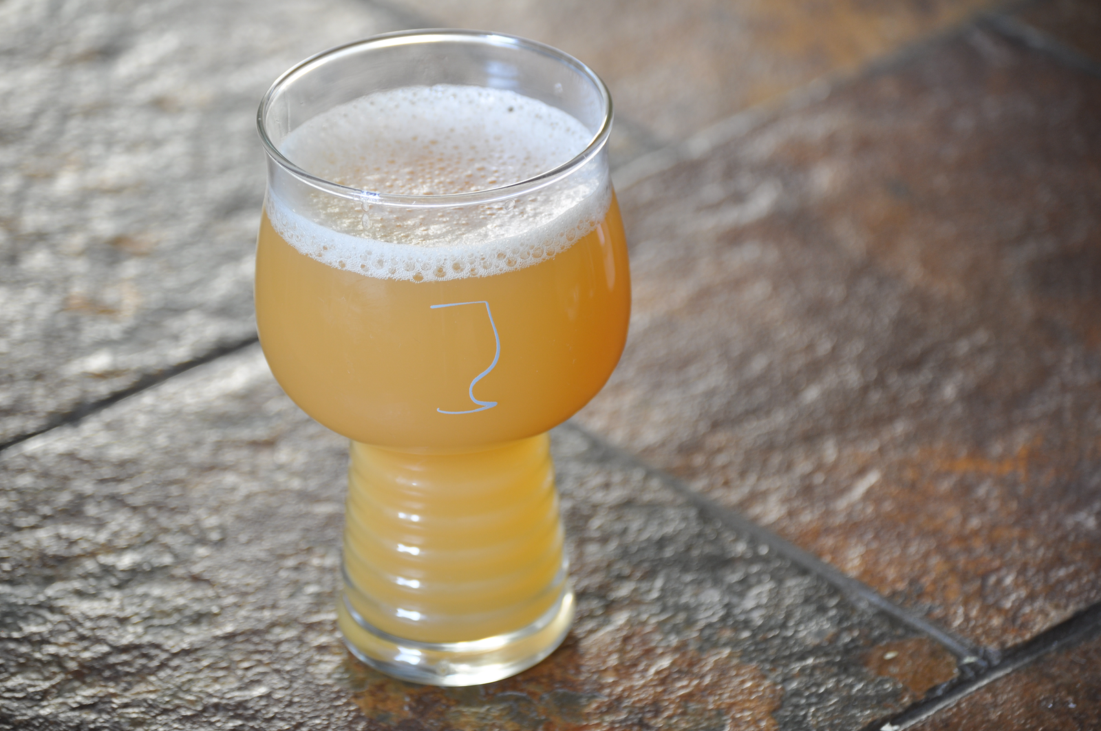 Silhouette Series | Stout & IPA Glassware | 17 oz Beer Glass